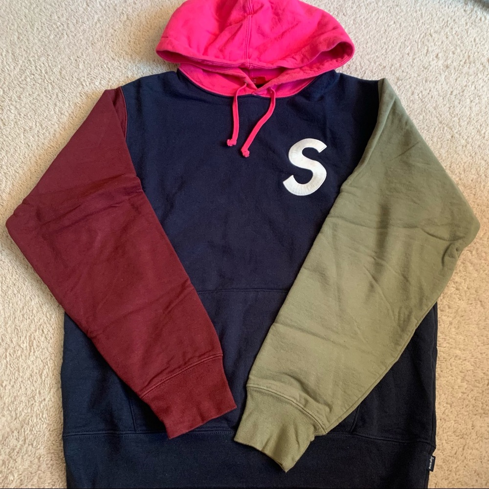 Supreme hoodie